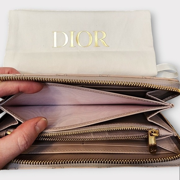 Lady Dior Cannage Large Patent Leather Zip-Around Wallet, lavender - Picture 14 of 16